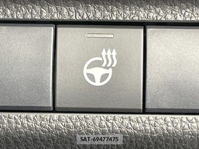 Toyota RAV4 2020-02 8101553-7