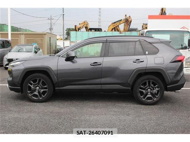 Toyota RAV4 2023-11 8101548-9