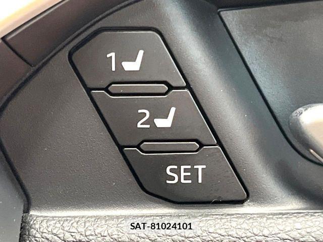 Toyota RAV4 2023-10 8101543-8