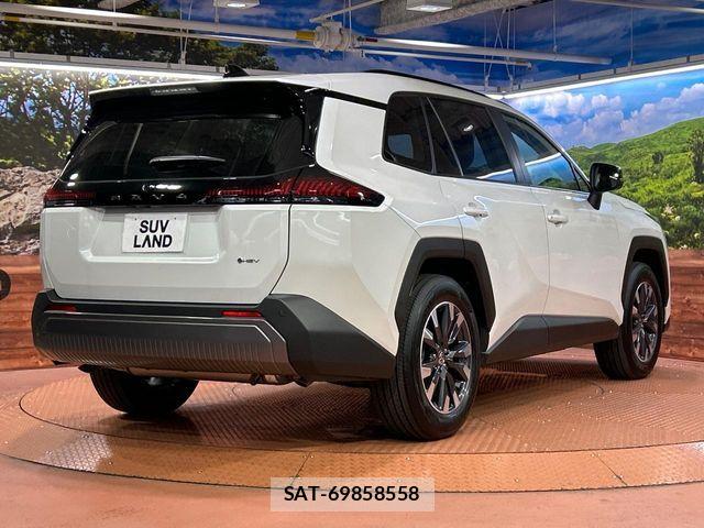 Toyota RAV4 2026-04 8132066-16