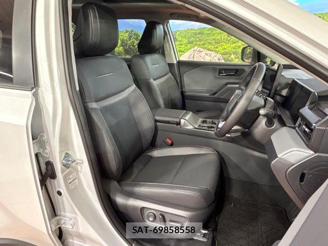 Toyota RAV4 2026-04 8132066-7