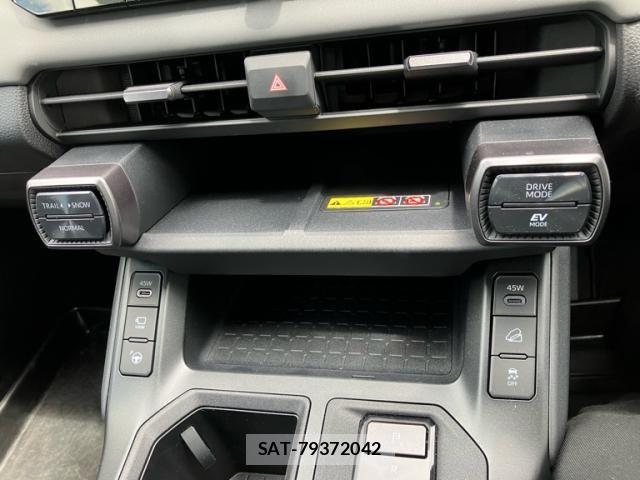 Toyota RAV4 2026-02 8132069-19