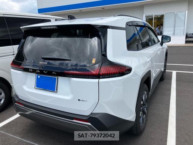 Toyota RAV4 2026-02 8132069-3