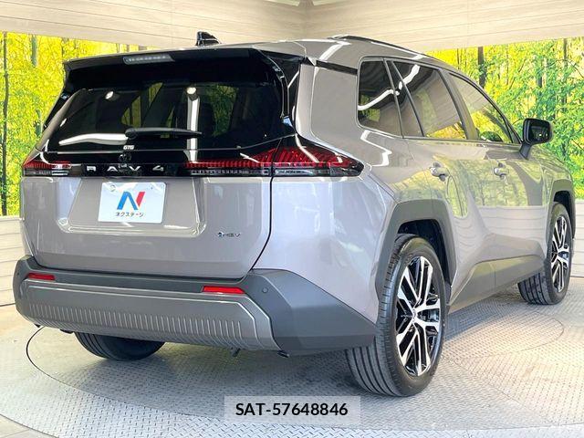 Toyota RAV4 2026-06 8132067-16