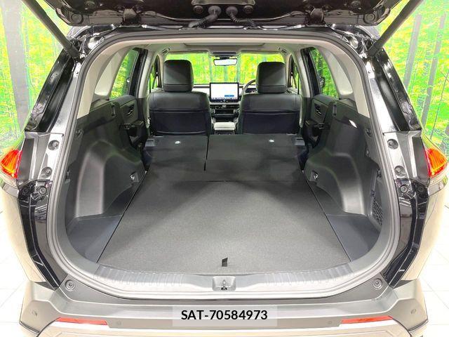 Toyota RAV4 2026-03 8132063-10