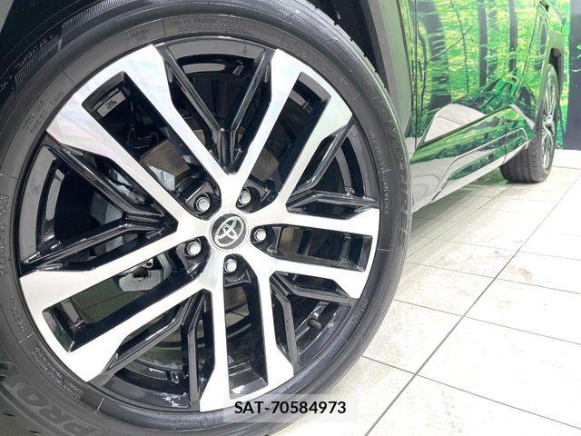 Toyota RAV4 2026-03 8132063-12