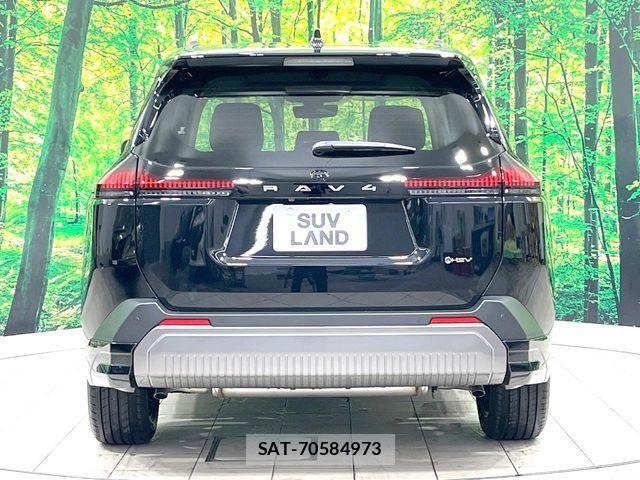 Toyota RAV4 2026-03 8132063-14