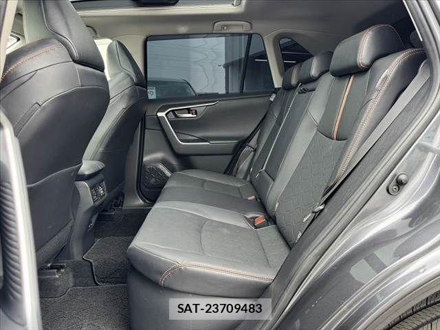 Toyota RAV4 2023-01 8132075-17