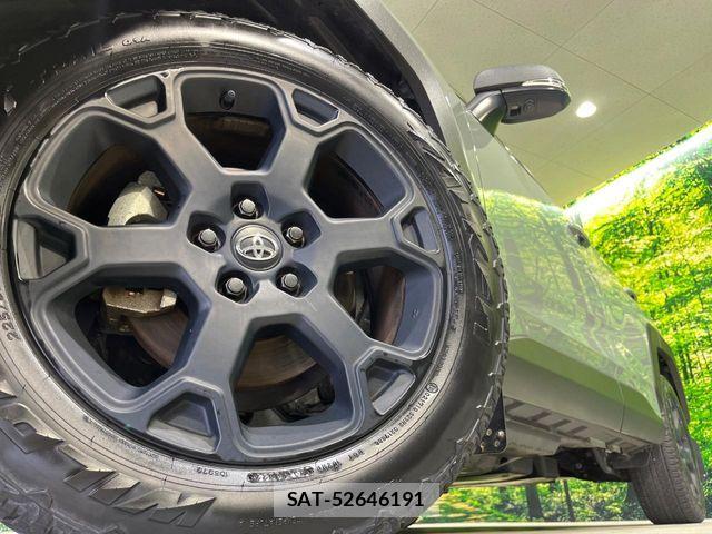 Toyota RAV4 2022-12 8132070-12