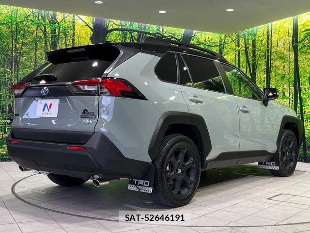 Toyota RAV4 2022-12 8132070-16