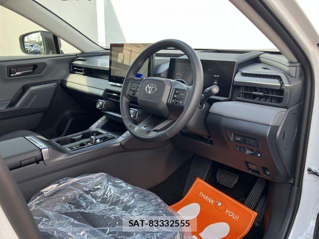 Toyota RAV4 2026-06 8132065-1