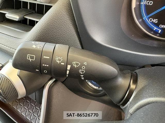 Toyota RAV4 2022-11 8132076-12