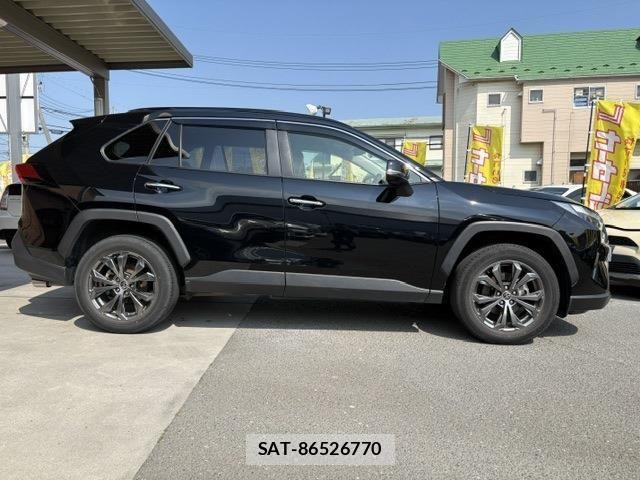 Toyota RAV4 2022-11 8132076-3