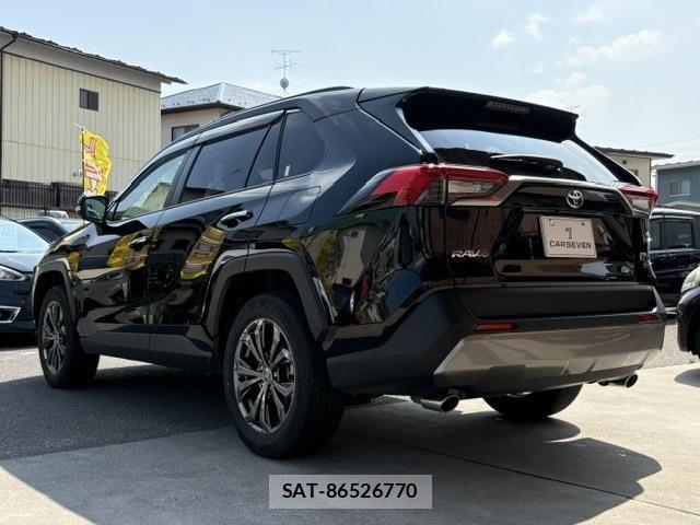 Toyota RAV4 2022-11 8132076-6