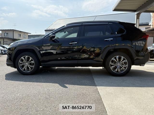 Toyota RAV4 2022-11 8132076-7