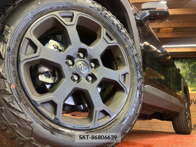 Toyota RAV4 2025-11 8146564-12