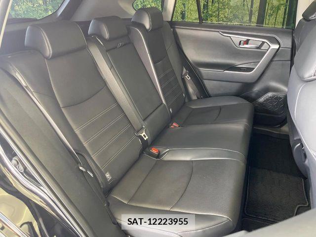 Toyota RAV4 2025-07 8146566-9