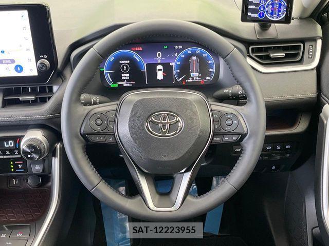 Toyota RAV4 2025-07 8146566-11