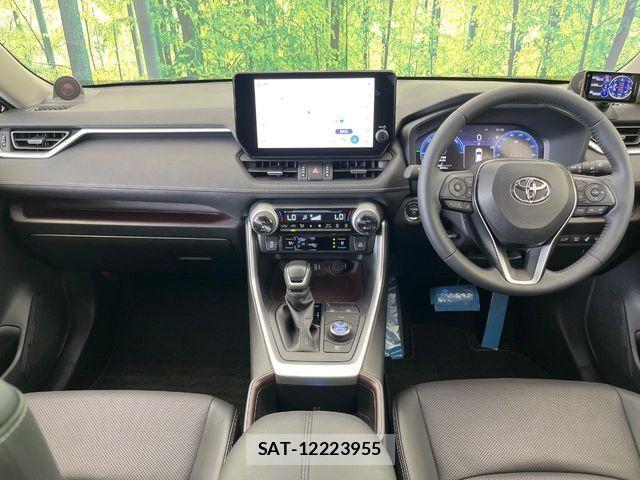 Toyota RAV4 2025-07 8146566-2