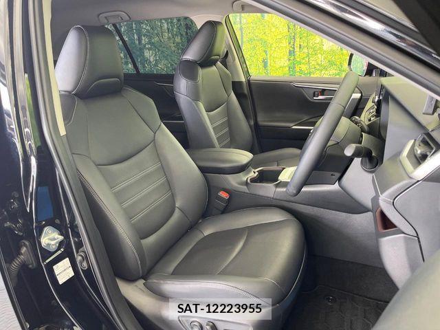 Toyota RAV4 2025-07 8146566-8