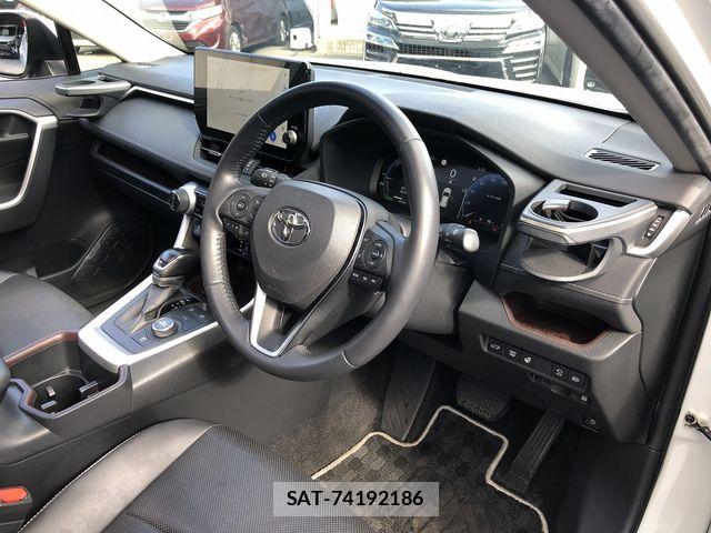 Toyota RAV4 2023-02 8146568-16