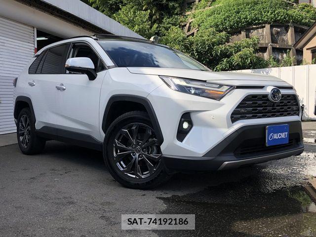 Toyota RAV4 2023-02 8146568-4