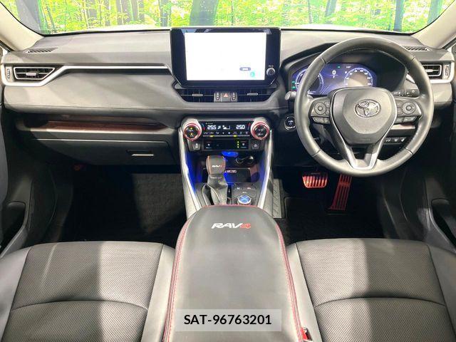 Toyota RAV4 2024-05 8146565-1
