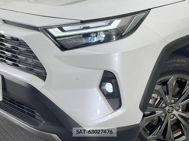 Toyota RAV4 2024-06 8146567-11
