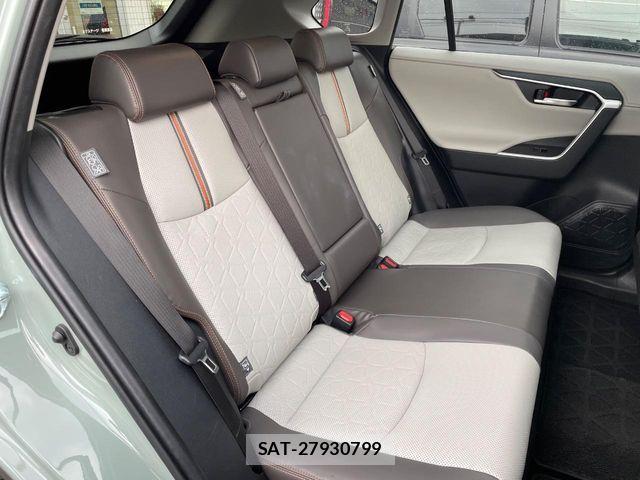 Toyota RAV4 2023-02 8159113-14