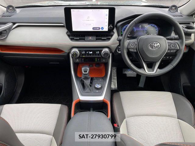 Toyota RAV4 2023-02 8159113-1