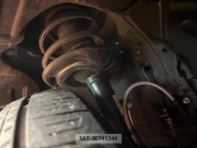 Toyota RAV4 2021-10 8209833-19