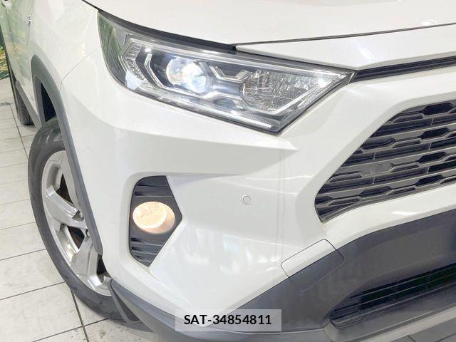 Toyota RAV4 2020-02 8209839-11