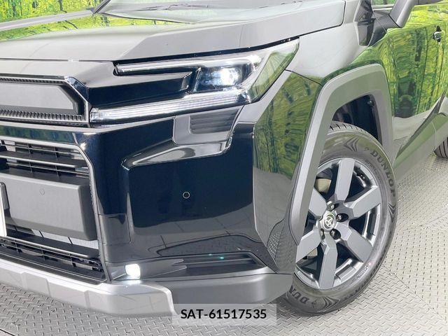 Toyota RAV4 2026-06 8209825-11