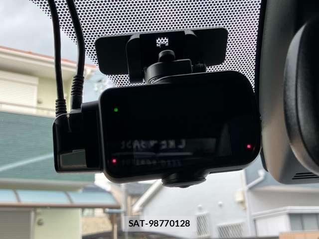 Toyota RAV4 2023-01 8209832-28