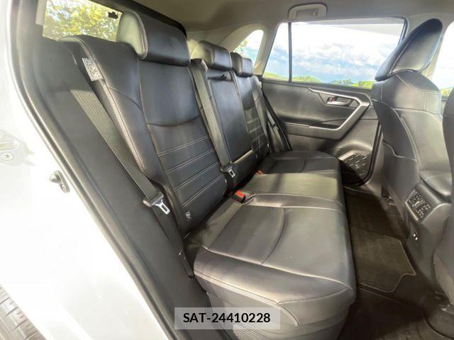 Toyota RAV4 2020-04 8209841-9