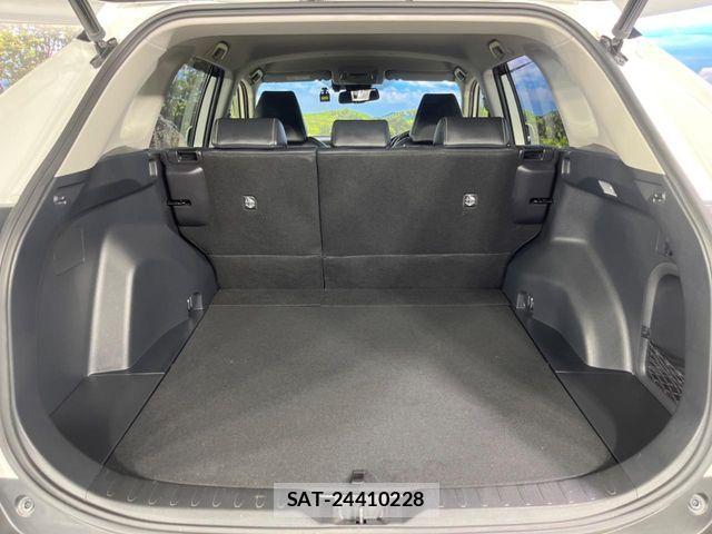 Toyota RAV4 2020-04 8209841-10