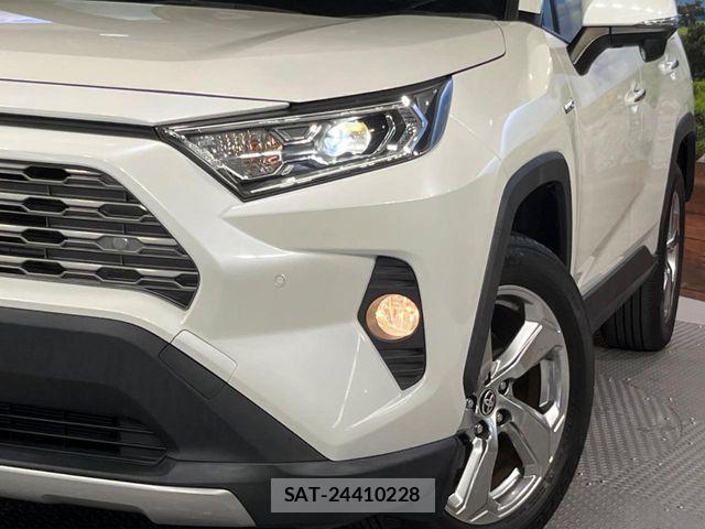 Toyota RAV4 2020-04 8209841-12