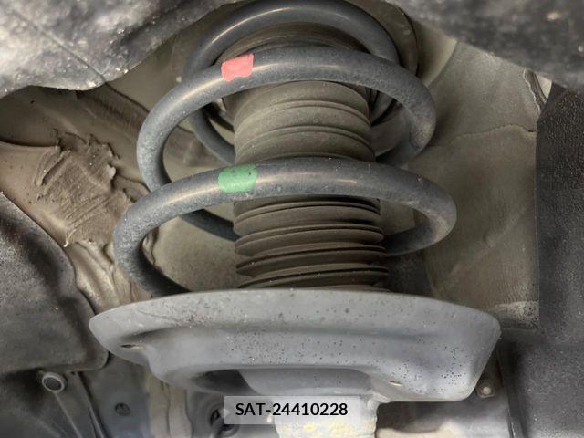 Toyota RAV4 2020-04 8209841-19