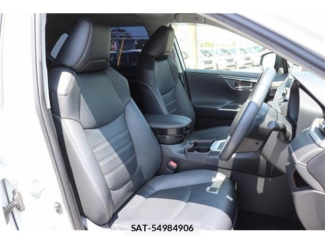 Toyota RAV4 2020-01 8209842-14
