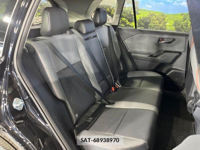Toyota RAV4 2026-06 8209826-9