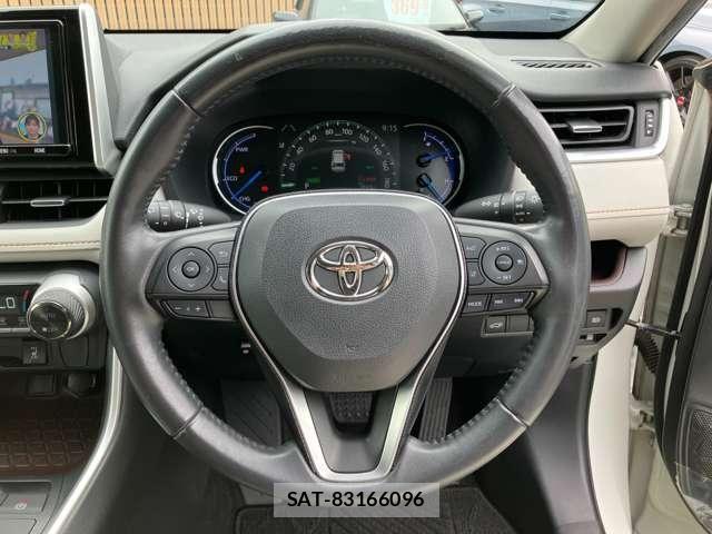 Toyota RAV4 2020-02 8209843-10
