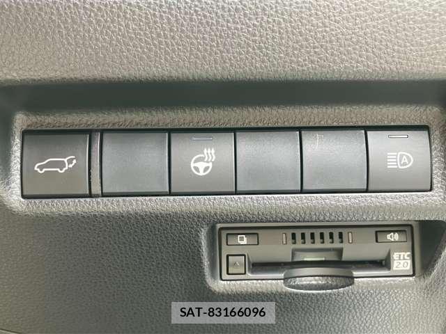 Toyota RAV4 2020-02 8209843-21