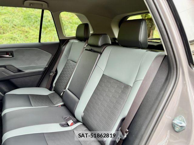 Toyota RAV4 2026-07 8209827-11