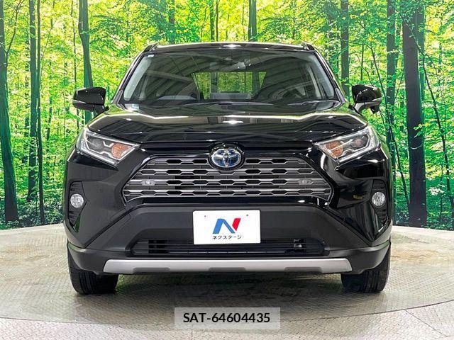 Toyota RAV4 2021-09 8209837-14
