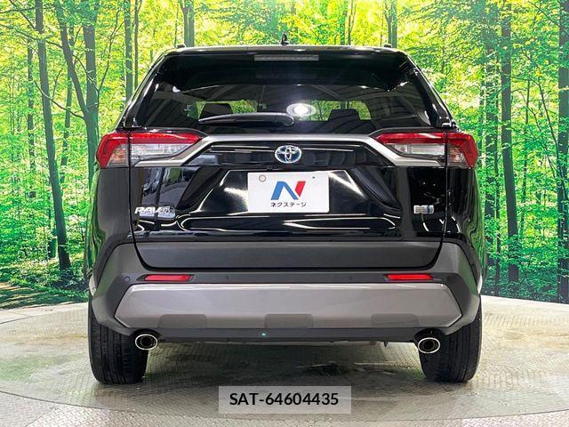 Toyota RAV4 2021-09 8209837-15