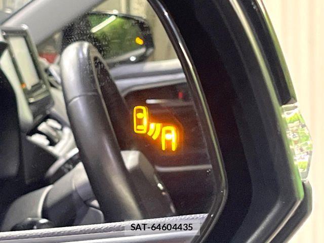 Toyota RAV4 2021-09 8209837-4