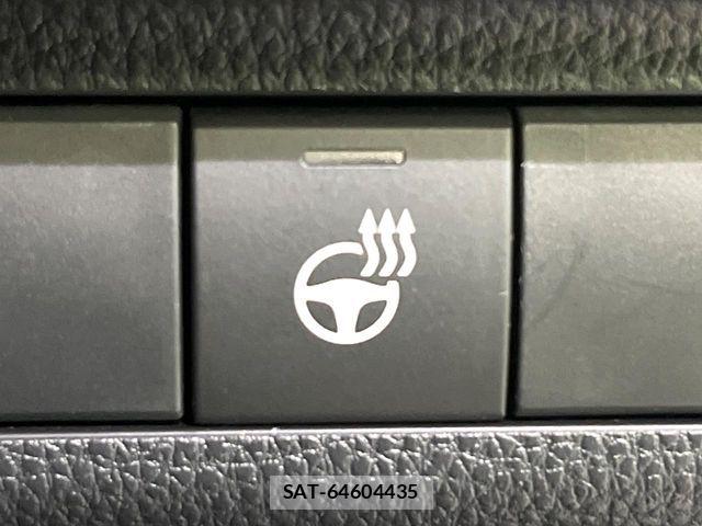 Toyota RAV4 2021-09 8209837-6