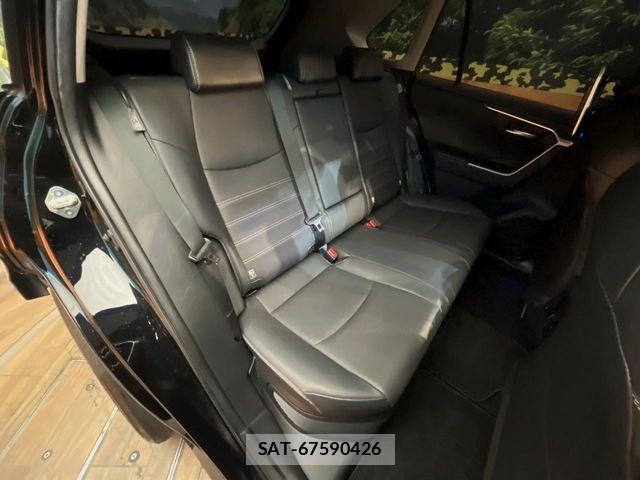 Toyota RAV4 2022-02 8209834-13