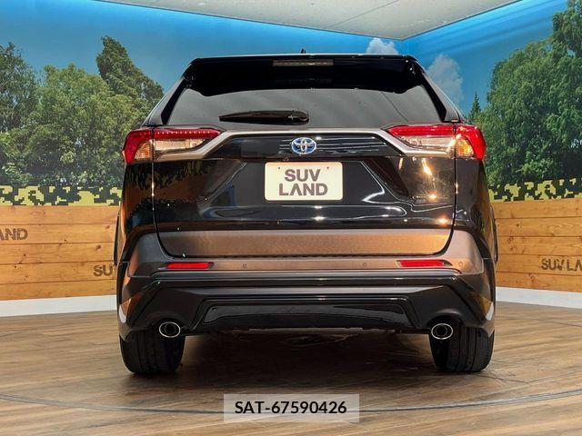 Toyota RAV4 2022-02 8209834-18