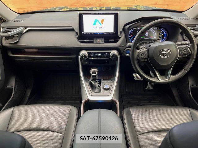 Toyota RAV4 2022-02 8209834-1